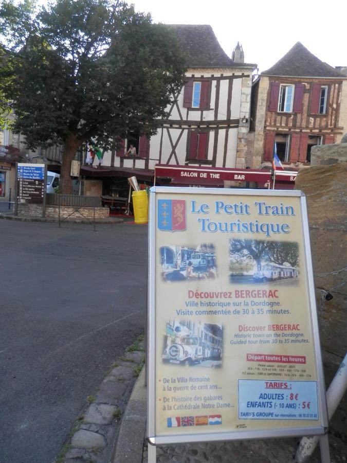 Couette & Cafe Roxane Apartment Bergerac Bagian luar foto